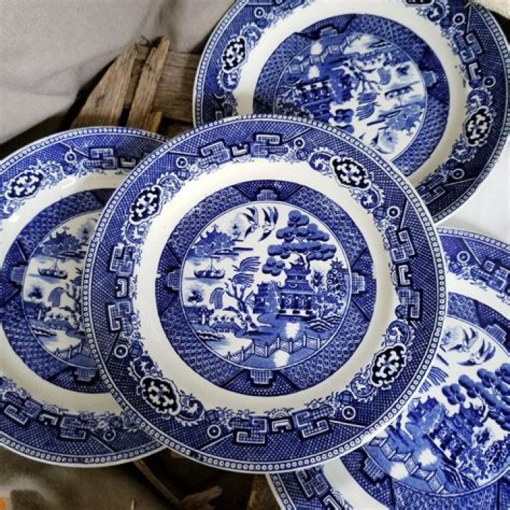 Are Blue Willow plates worth anything?