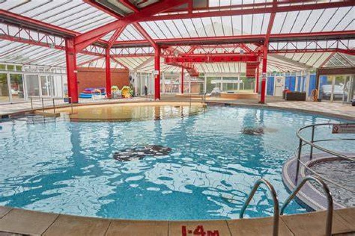Can I take my dog to Parkdean Resorts?