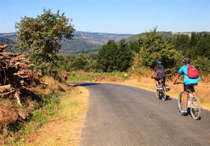 Can you cycle Paston way?