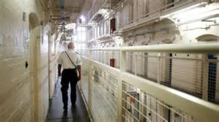 Can you email prisoners in the UK?