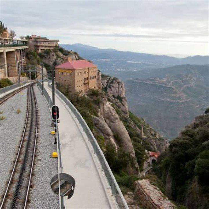 Can you take a train from Barcelona to Mallorca?