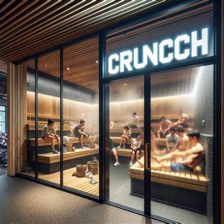 Does crunch have a sauna?