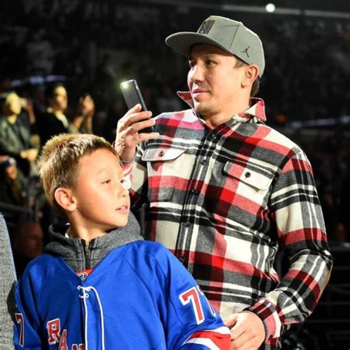 Does Gennady Golovkin drink?