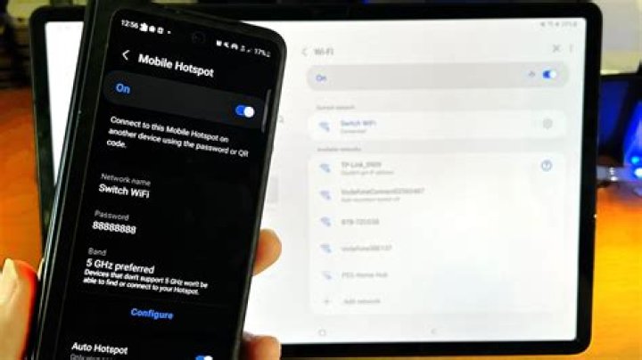 How do I connect my Insignia tablet to my computer?
