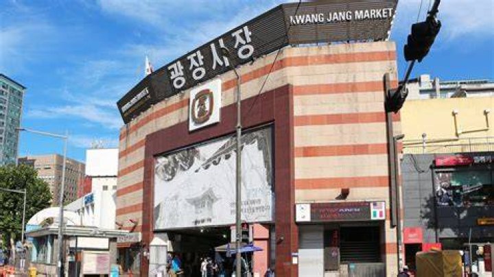 How do I get to Gwangjang Market from Myeongdong?