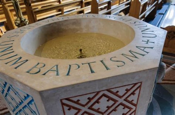 How do Presbyterians baptize?