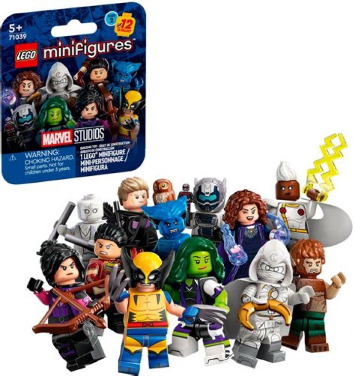 How do you destroy silver objects in Lego Marvel superheroes?