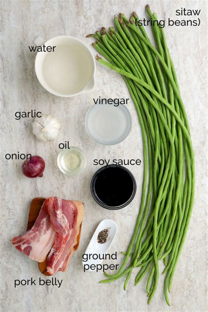 How do you make adobong sitaw?