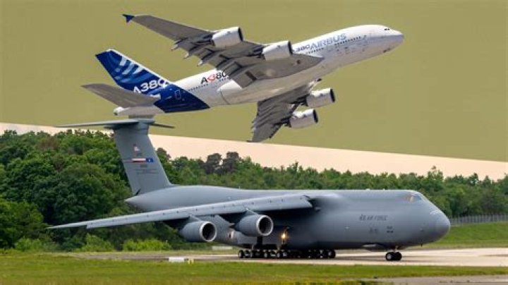 How fast is a C-5 Galaxy?