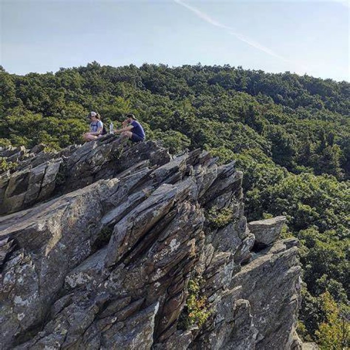 How long does Humpback Rock take to hike?