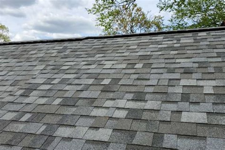 How much does it cost to get shingles installed?
