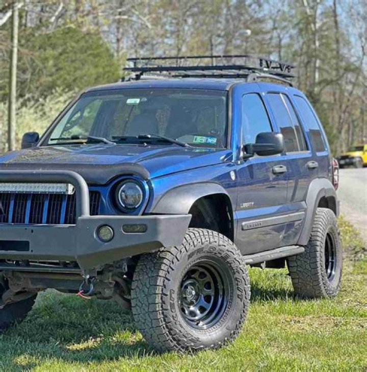 Is a 2005 Jeep Liberty good on gas?