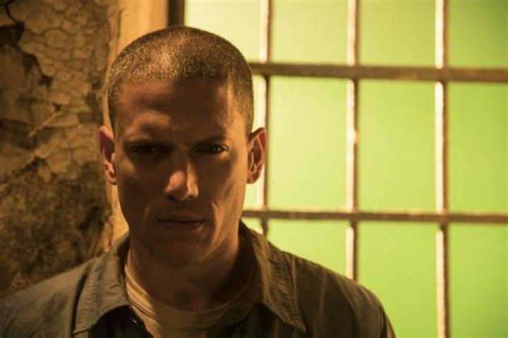 Is Michael Scofield alive in Season 5?