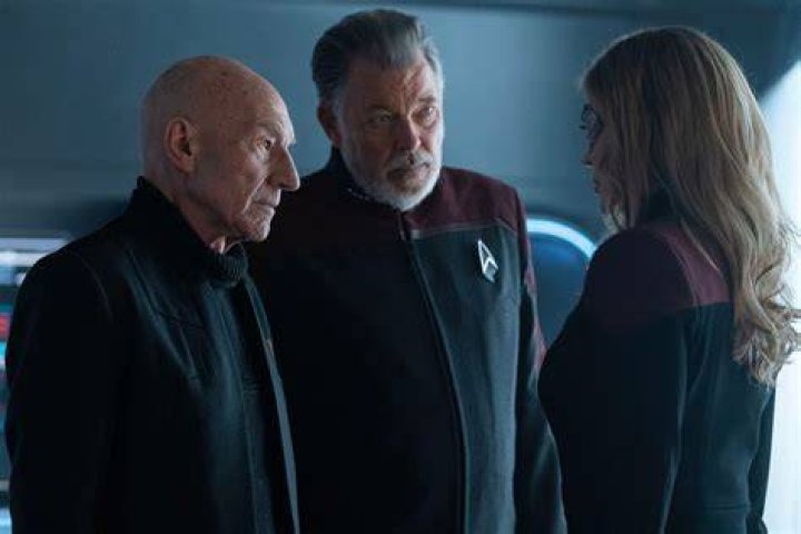 Was Linda Hamilton in an episode of Star Trek The Next Generation?