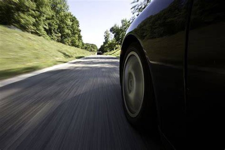 What causes car to sway while driving?