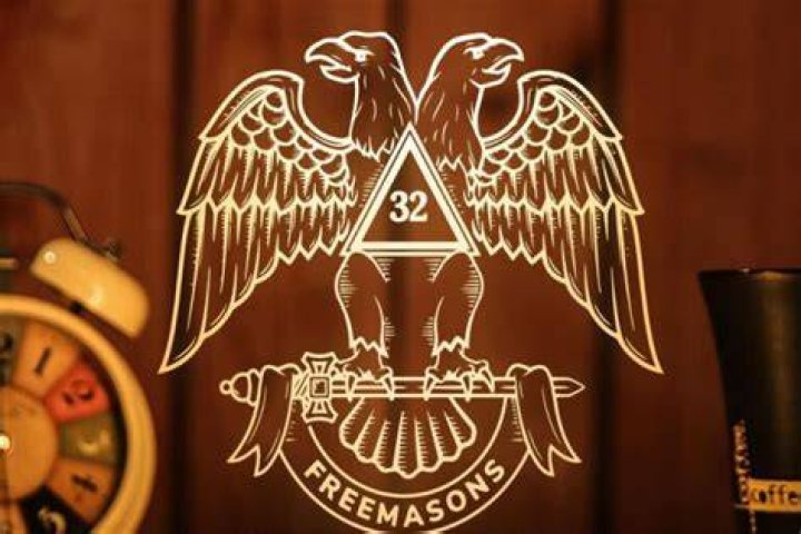 What does it mean to be a 32nd degree Mason?