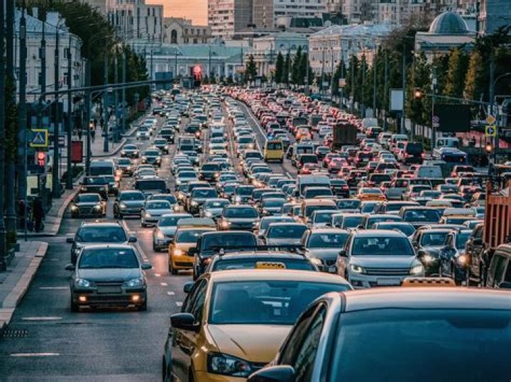What does stuck in a traffic jam mean?