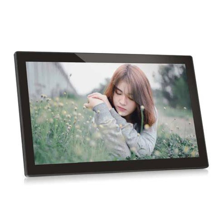 What is the biggest digital picture frame?