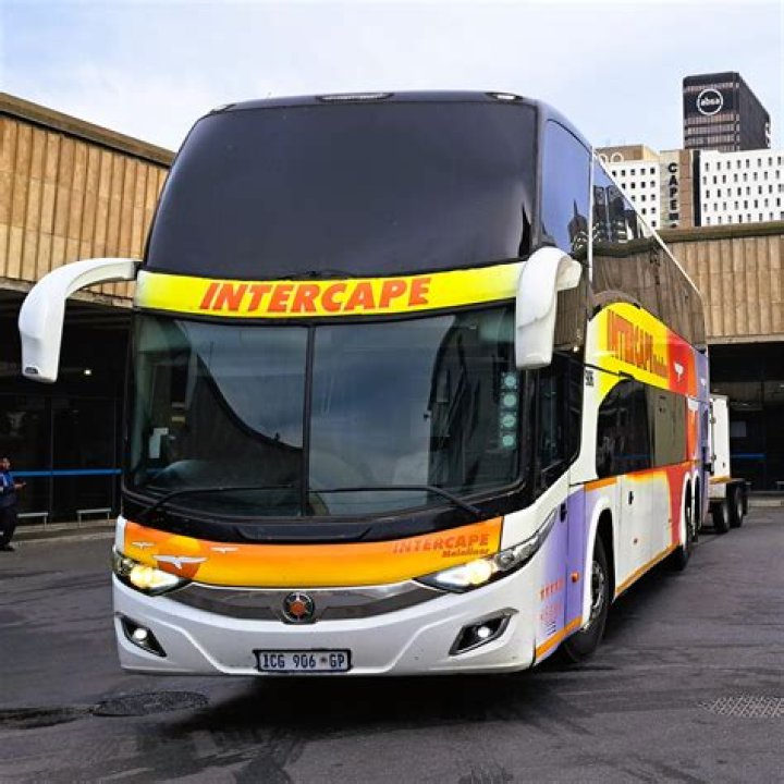 What is the difference between intercape Mainliner and Sleepliner?