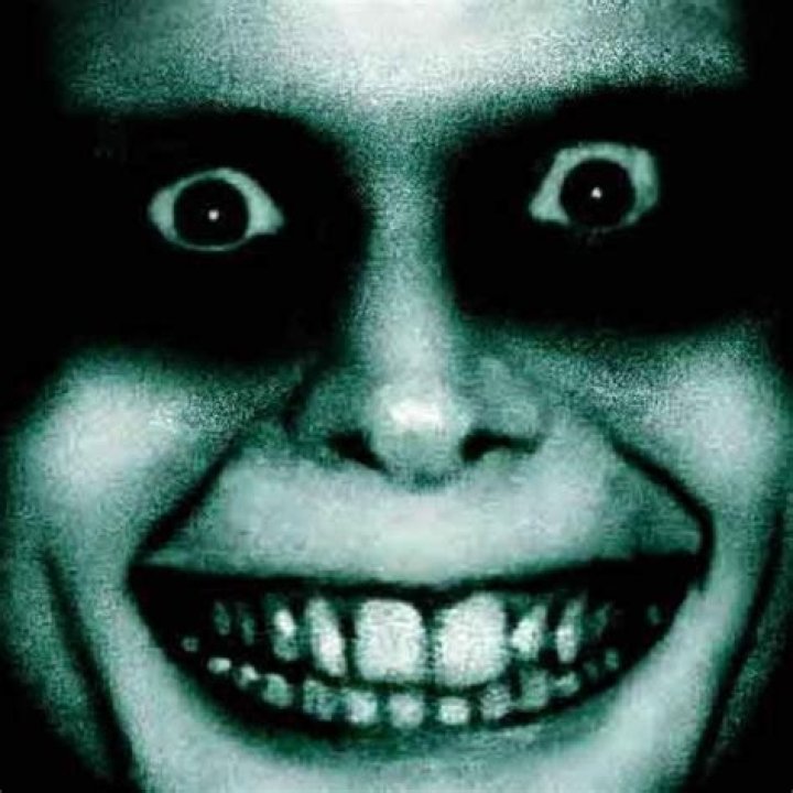 What makes a smile creepy?