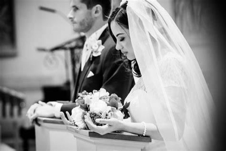 What photos do you take at a wedding?