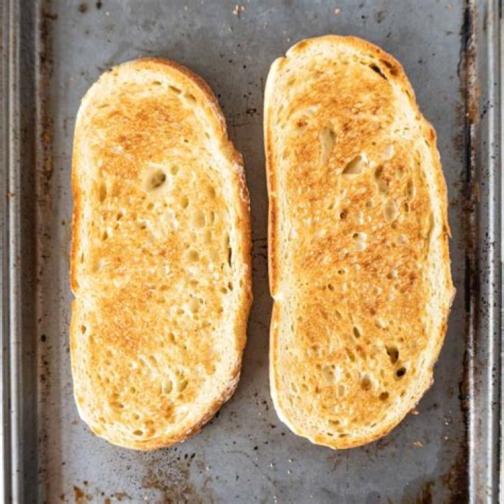 What temperature do you toast sandwiches in the oven?