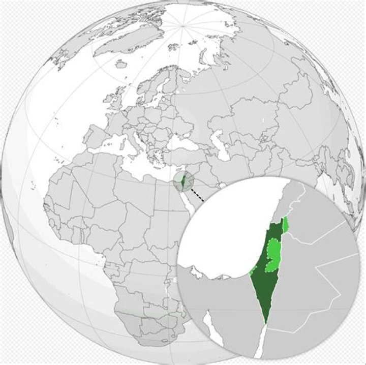 Where is KPBI located?