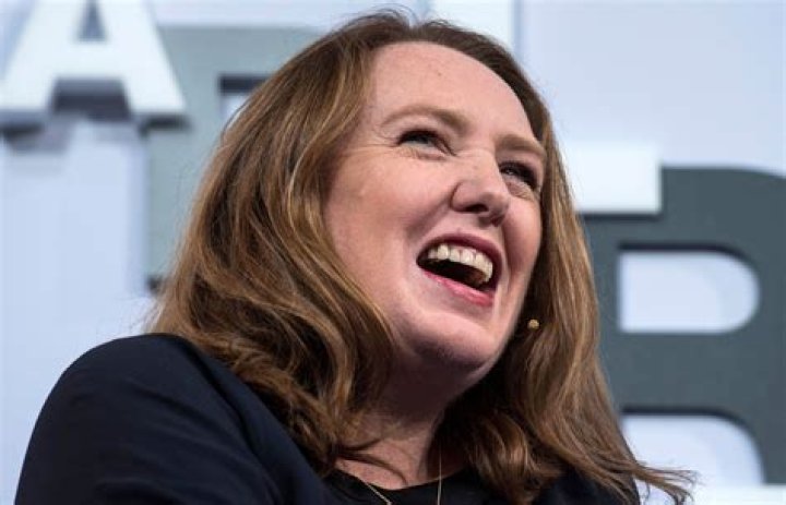 Where was Paula Hawkins born?