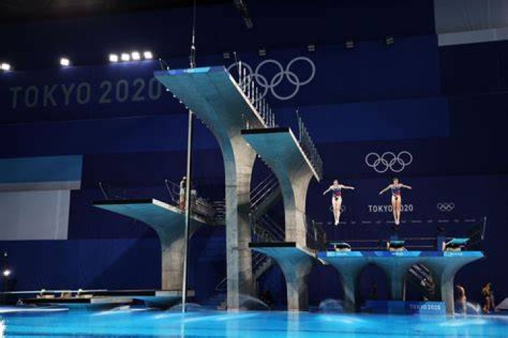 Who has the highest dive score in Olympic history?