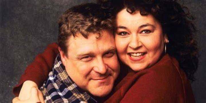 Who played DJ Conner in the pilot episode of Roseanne?