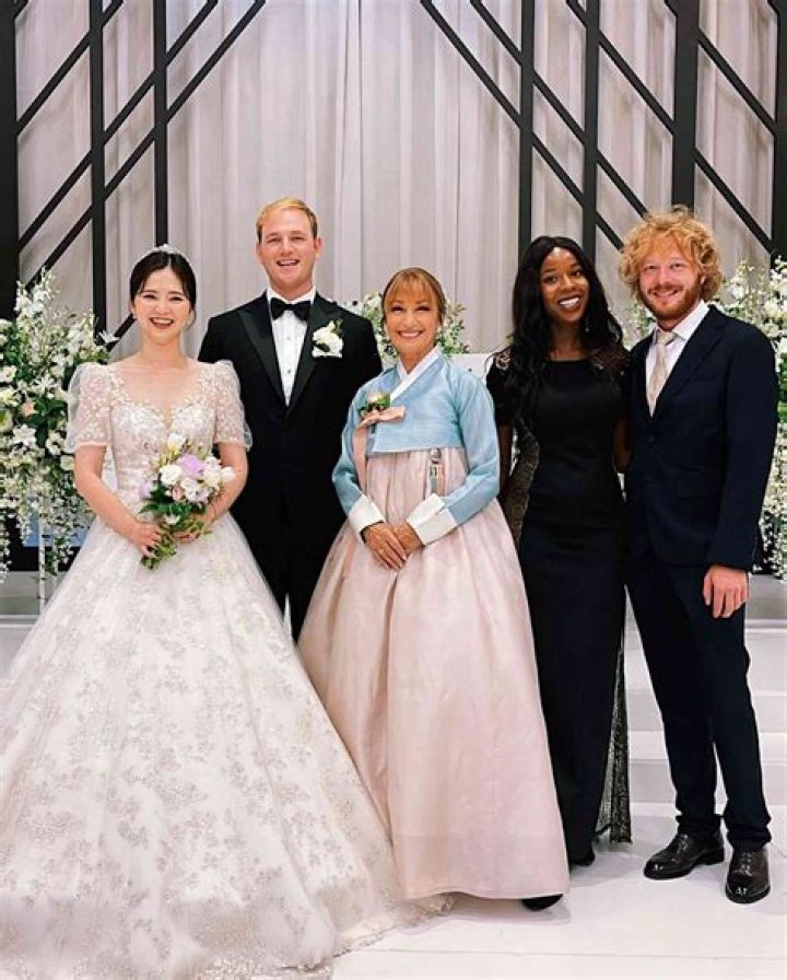 Why do Korean celebrities marry late?